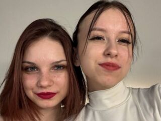 WilonaAndArlette's Live amateur cam Profile Image